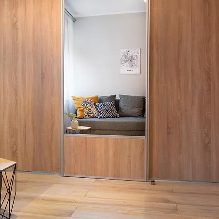 Novinea Ostrow Tumski * Poznan